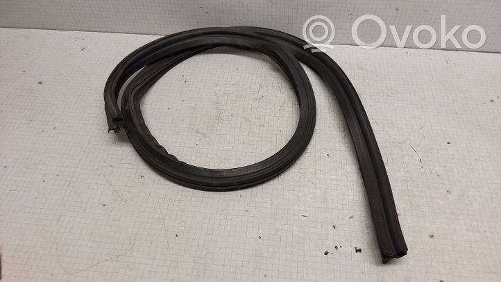 Volkswagen Transporter - Caravelle T5 Engine compartment rubber 