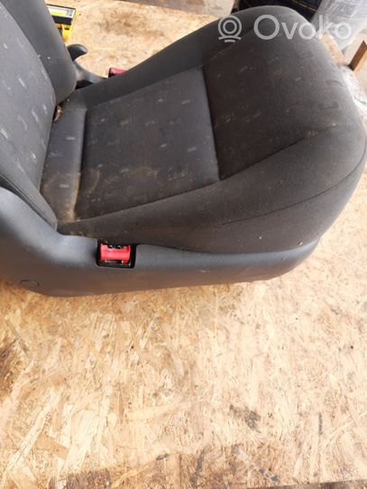 Volkswagen Sharan Second row seats 7M3883019