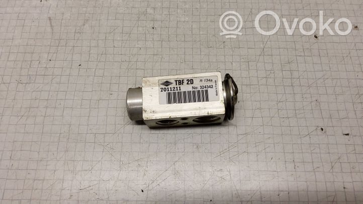 Opel Zafira B Air conditioning (A/C) expansion valve 7011211