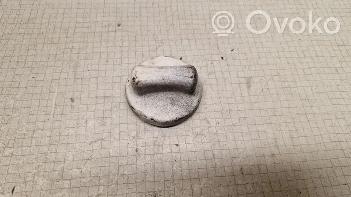 Volkswagen II LT Fuel tank cap 