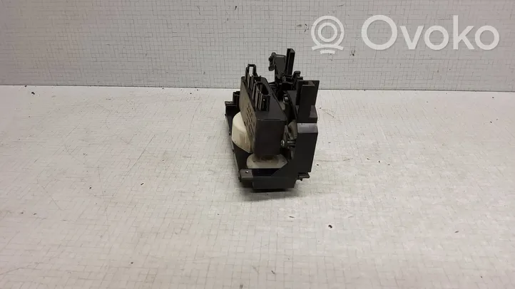 Volkswagen Vento Coolant fan relay 5HB00646300