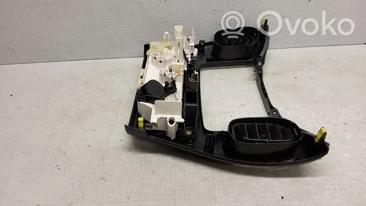 Toyota Yaris Verso Panel klimatyzacji A17591387014