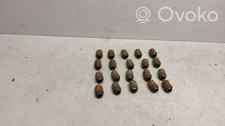 Toyota Verso Nuts/bolts 