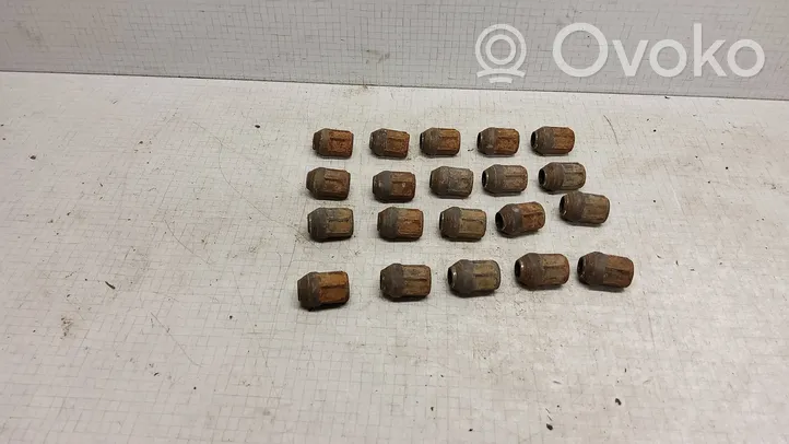 Toyota Verso Nuts/bolts 