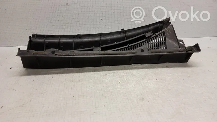 Toyota Yaris Verso Rivestimento del tergicristallo 5578152060