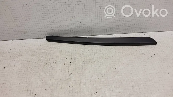 Toyota Verso Garniture vitre latérale arrière 756410F010