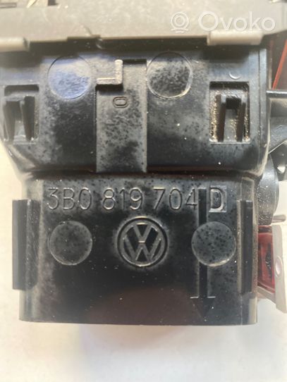 Volkswagen PASSAT B5.5 Griglia di ventilazione centrale cruscotto 3B0819704D