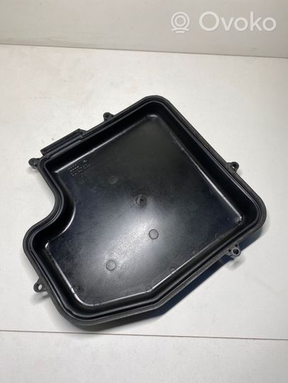 Volkswagen PASSAT B5 Fuse box cover 8D1907613A