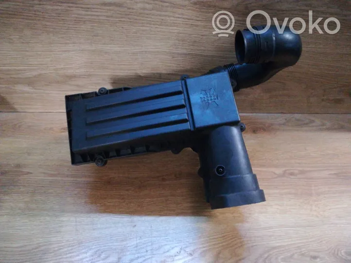 Skoda Octavia Mk2 (1Z) Scatola del filtro dell’aria 3C0129607AP