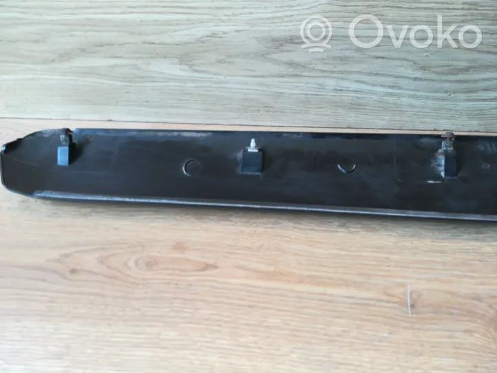 Volvo XC70 Priekšpusē durvju dekoratīvā apdare (moldings) 30678039