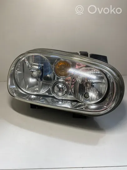 Volkswagen Golf IV Lampa przednia 1J1941018B