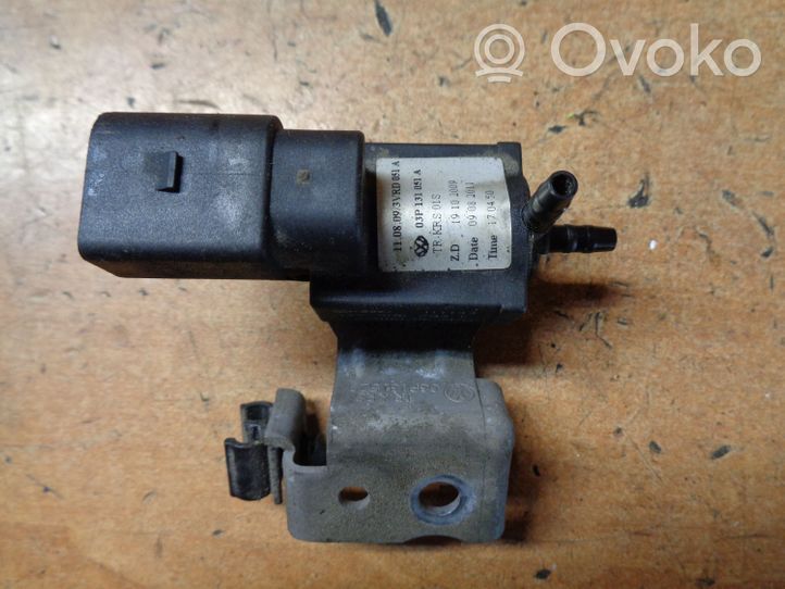 Skoda Fabia Mk2 (5J) Solenoidinis vožtuvas 03P131051