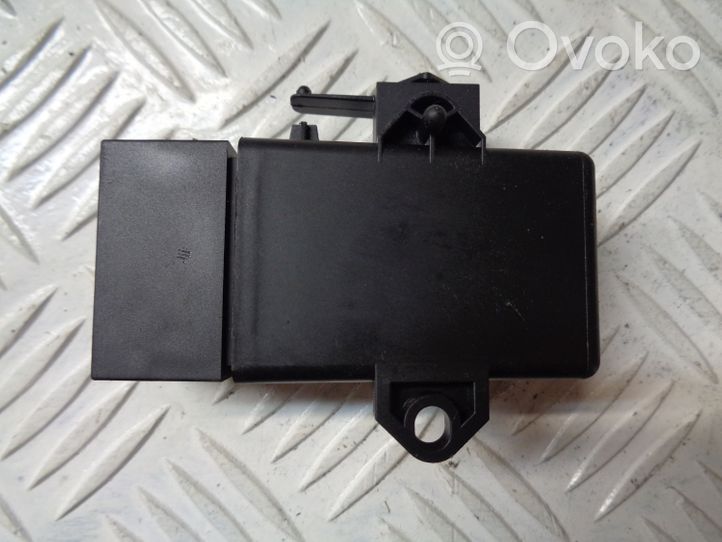 Volkswagen Up Seat heating relay 6R0959772A