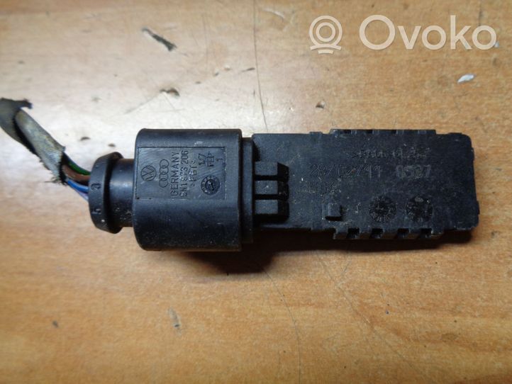 Audi A4 S4 B8 8K Clutch pedal sensor 8K0907658D