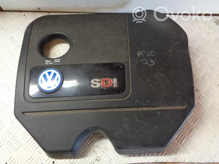 Volkswagen Polo Variklio dangtis (apdaila) 038103925AH