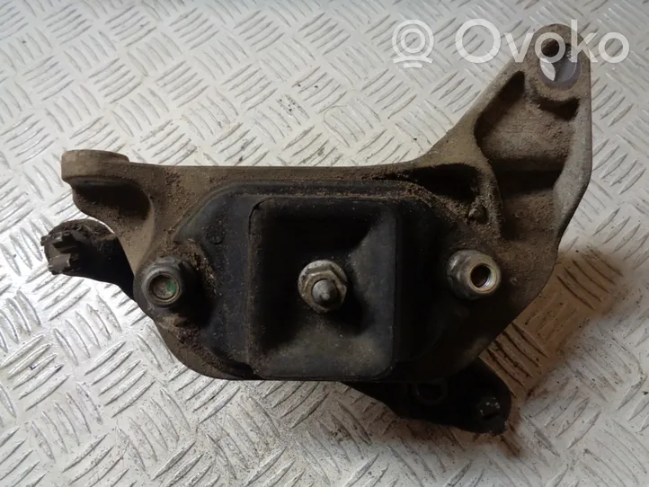 Dacia Duster Supporto della scatola del cambio 8200805803