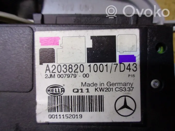 Mercedes-Benz C W203 Innenraumbeleuchtung vorne A2038201001