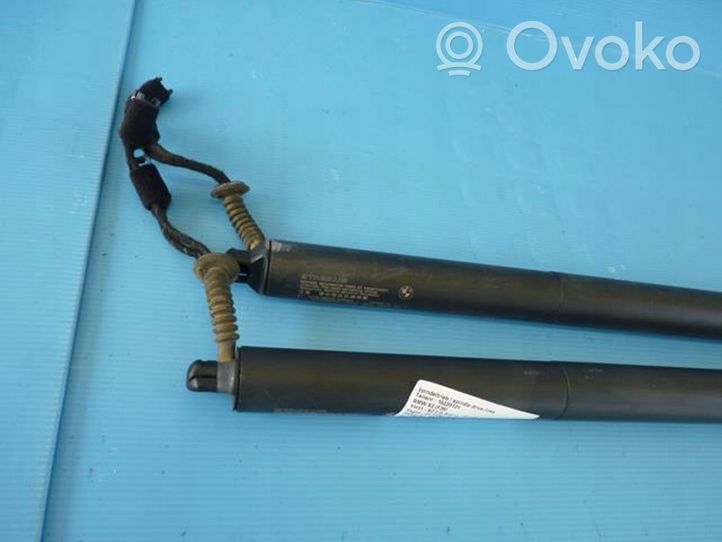 BMW X2 F39 Tailgate strut 9482775