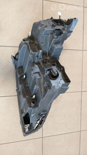 Peugeot 3008 II Lampa przednia 9826572680