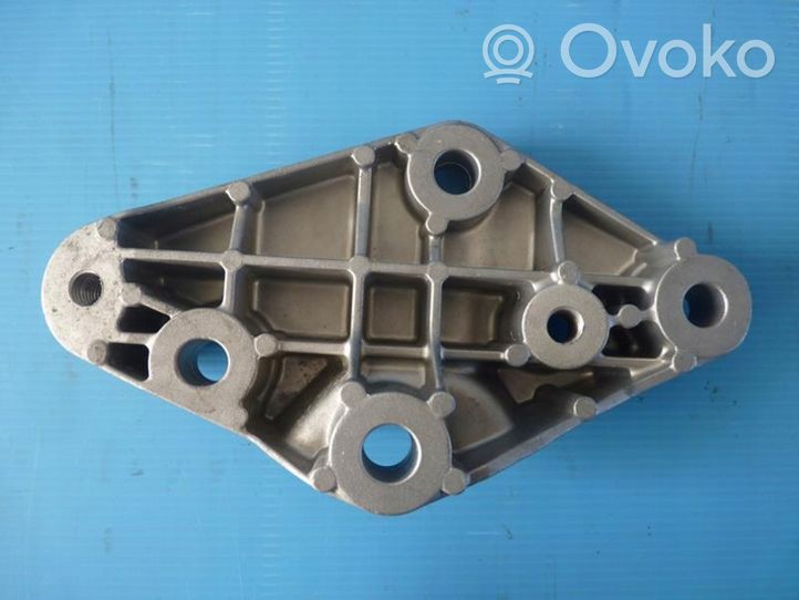 Volvo V40 Supporto di montaggio scatola del cambio 31430271