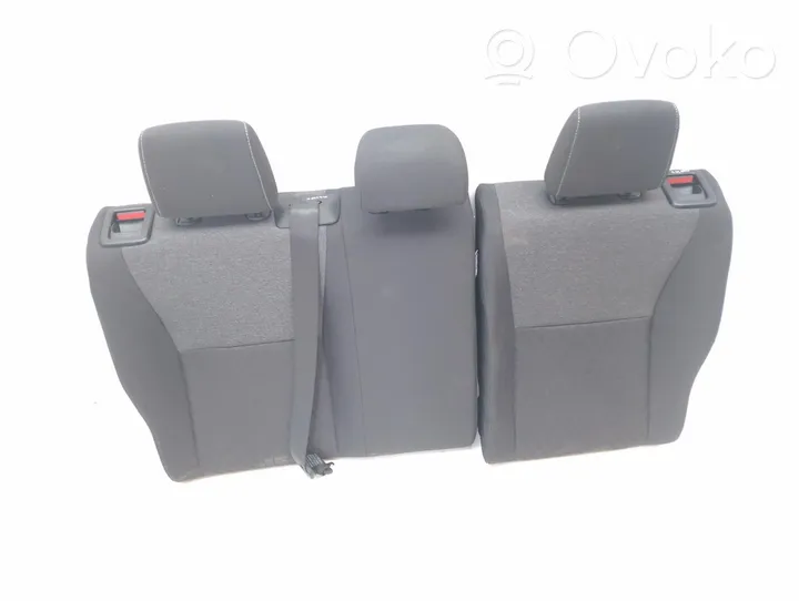 Toyota Yaris Fotele / Kanapa / Komplet 71072K0040E0