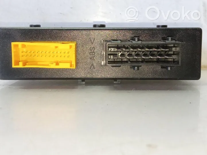 Peugeot 307 CC Comfort/convenience module 9647538580