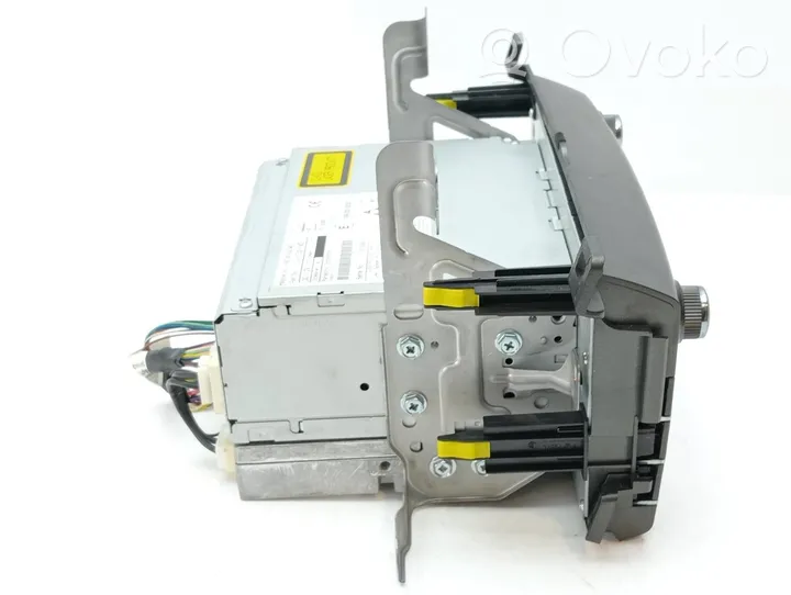 Toyota RAV 4 (XA40) Panel / Radioodtwarzacz CD/DVD/GPS 8614042040