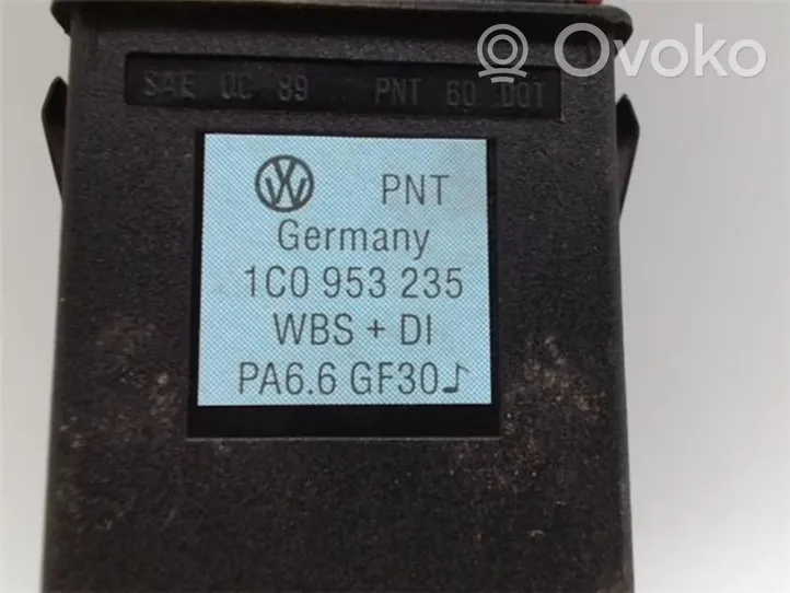 Volkswagen New Beetle Citu veidu slēdži / pogas / pārslēdzēji 1C0953235
