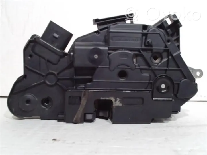 Seat Ibiza IV (6J,6P) Moteur de verrouillage porte avant 5N1837015A