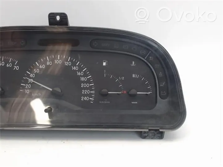 Renault Laguna I Speedometer (instrument cluster) 7700416806C