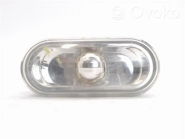 Volkswagen Golf IV Front indicator light 1J0949117