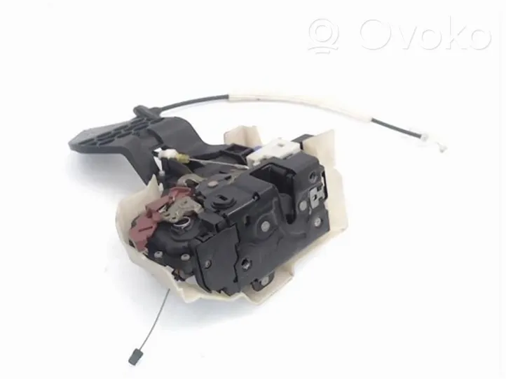 Volkswagen Touareg I Moteur de centralisation serrure de porte arrière 7L0839089