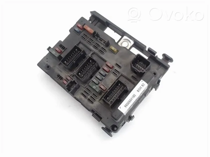 Peugeot 307 Module de fusibles 9650664180