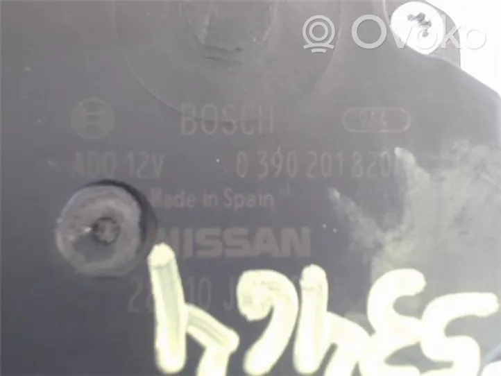 Nissan Qashqai+2 Takalasinpyyhkimen moottori 390201820