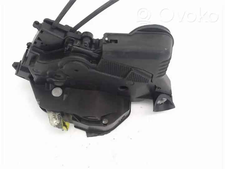 Toyota Prius (XW20) Motorino serratura porta anteriore 6904047081