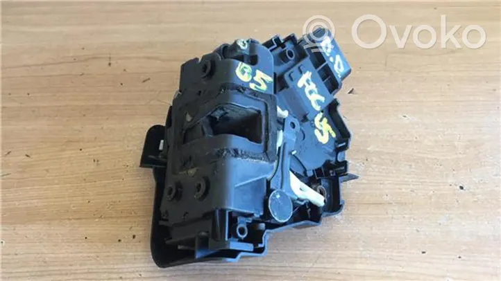 Ford Focus Moteur de verrouillage porte avant R21812AH