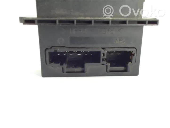 Renault Megane I Climate control unit 73417312