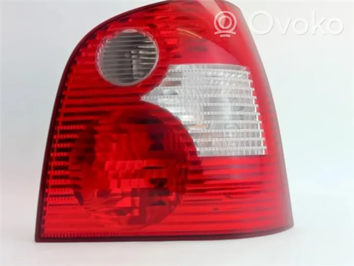 Volkswagen Polo IV 9N3 Luci posteriori 6Q6945258A