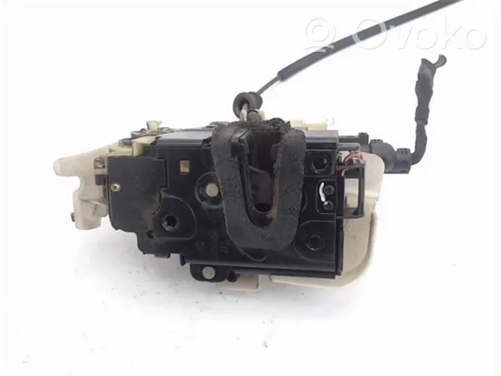 Volkswagen Polo IV 9N3 Motorino serratura porta anteriore 3B1837015AN