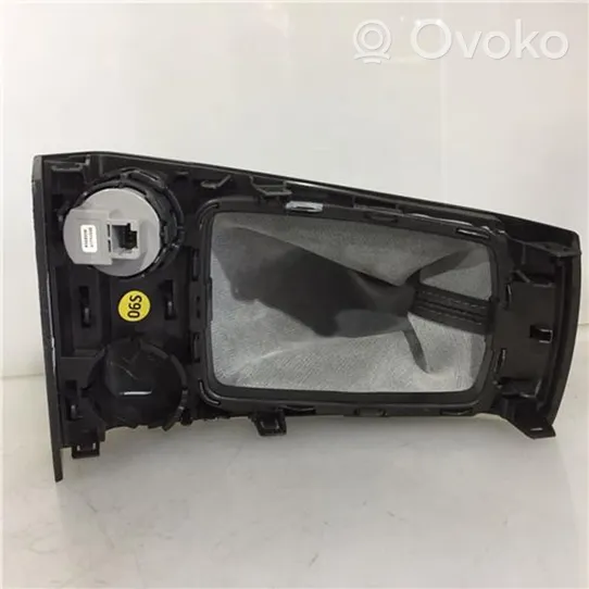 Nissan Micra K14 Copertura della leva del freno a mano (tessuto in pelle) 969355FA1A