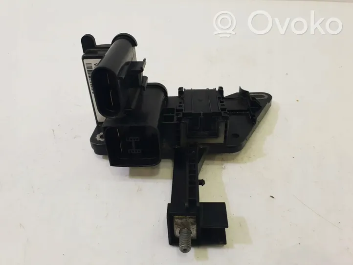 BMW 3 F30 F35 F31 Battery relay fuse 929614901