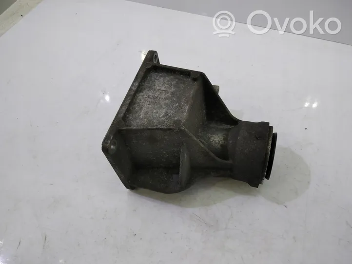 BMW 5 E60 E61 Soporte del rodamiento de apoyo del eje de transmisión 7527386