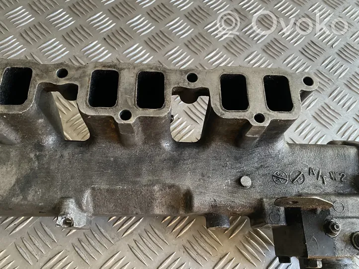 Hyundai Terracan Intake manifold 0K55118101