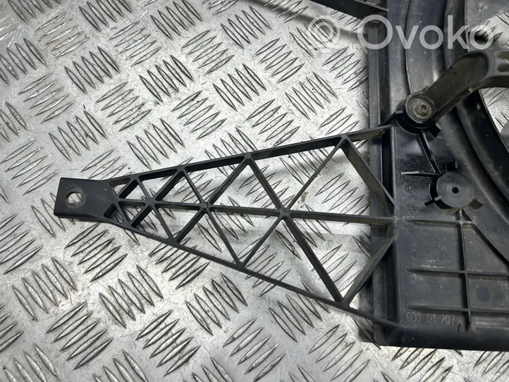 Skoda Fabia Mk1 (6Y) Osłona wentylatora chłodnicy 6Q0121207