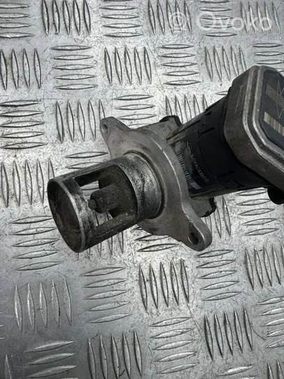 Mercedes-Benz E W211 EGR valve 00005320B1