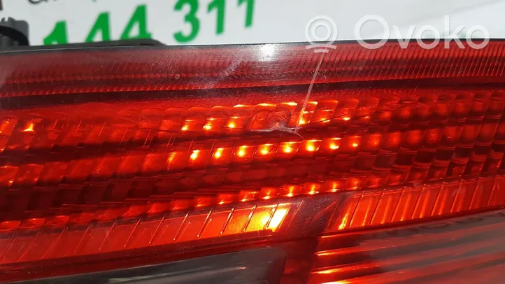 Ford Fiesta Aizmugurējais lukturis virsbūvē 