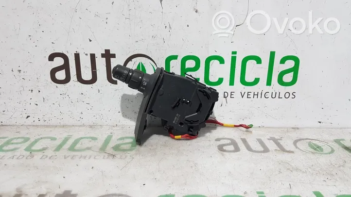 Renault Kangoo I Commodo de clignotant 881020001200