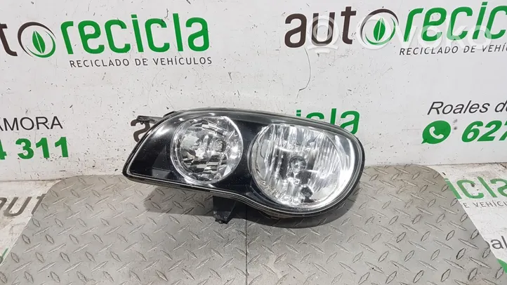 Toyota Corolla E110 Lampa przednia 811700209000