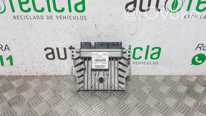 Renault Sandero I Calculateur moteur ECU 237100703R