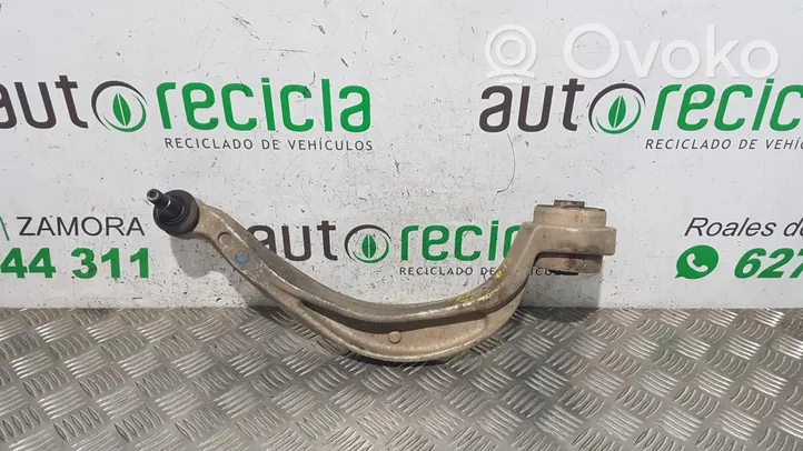 Audi A4 S4 B8 8K Braccio di controllo sospensione anteriore inferiore/braccio oscillante 8K0407695